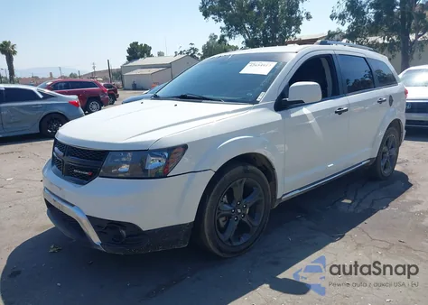 2018 Dodge Journey Crossroad z USA, uszkodzony, nr VIN 3C4PDCGG6JT476622